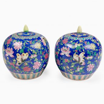 Par kinesiske bojaner i porcelæn – sen Qing-dynasti, ca. 1900