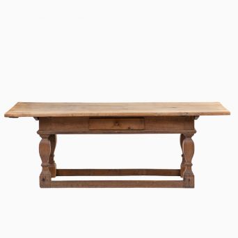 Stort dansk barok-bord i egetræ