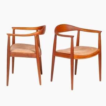 Hans J. Wegner - Par armstole JH 503 “Den Runde Stol”