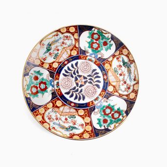 Japanese Imari Porcelain Charger from the Meiji Period