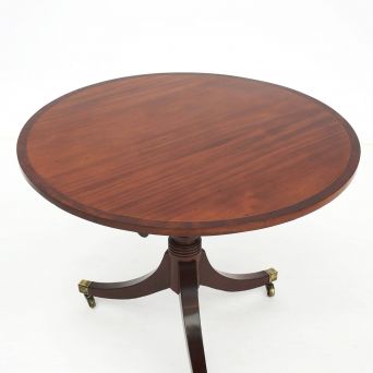 Elegant regency 'Tilt-Top Table'