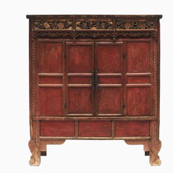 Rare and well-preserved 15-16th century Ming dynasty cabinet