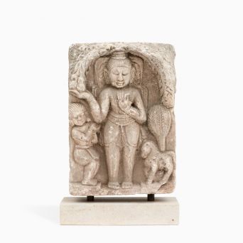 400-600 år gl. sandstens Buddha